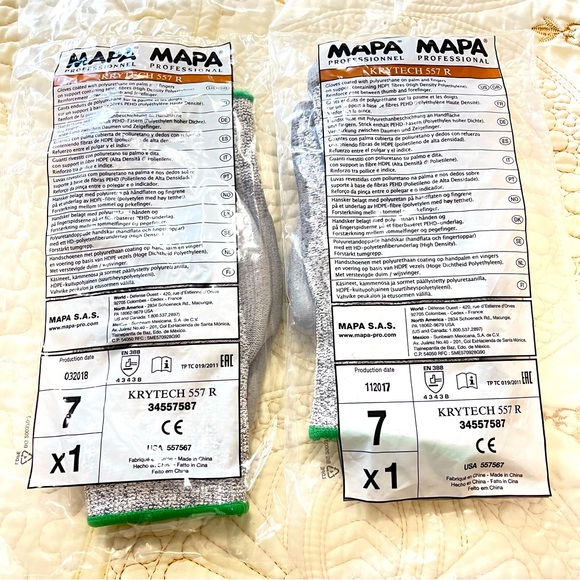 2 pairs Gloves coated with polyurethane on palm and finger on support. New - Picture 2 of 3